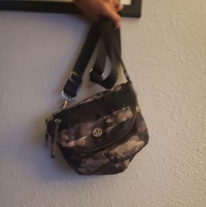 Lululemon purse